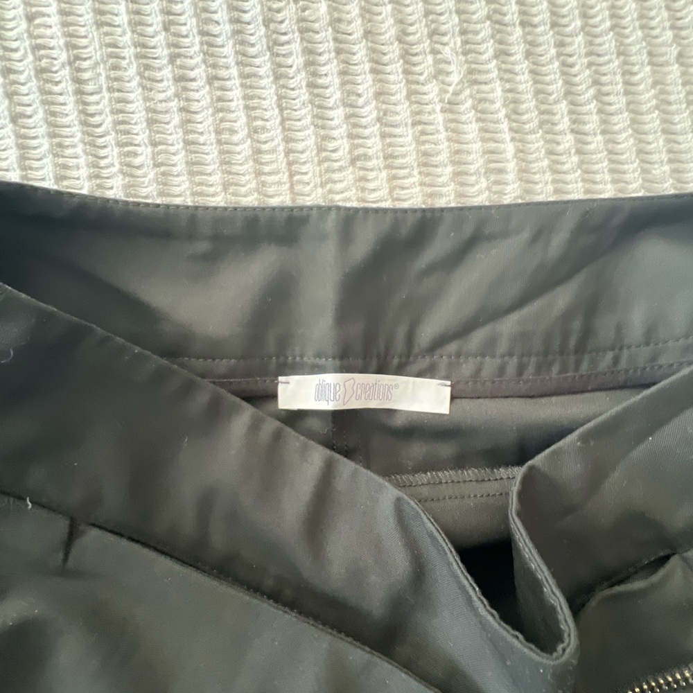 Oblique Creation Chic Black Pants with Gold Zipper Size 00 - Picture 12 of 12